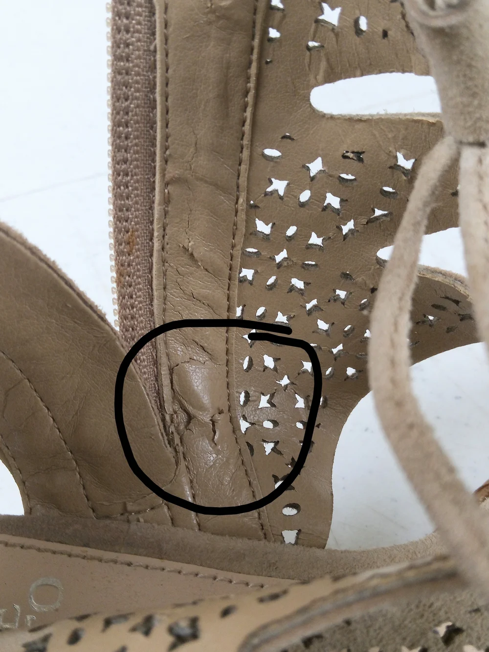Vince Camuto Women's Taupe Laser-Cut Lace-Up Wedge Sandals Size 8 Suede Leather